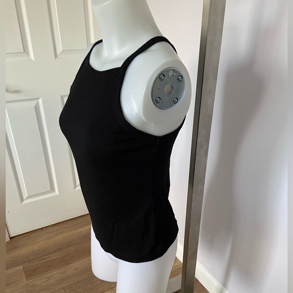 Black cami 🖤 - Picture 2 of 4